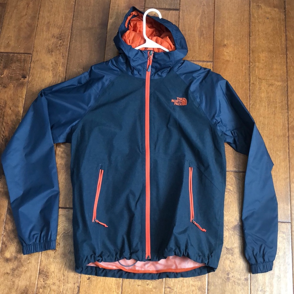 Men’s Windbreaker/Rain-jacket lightweight.